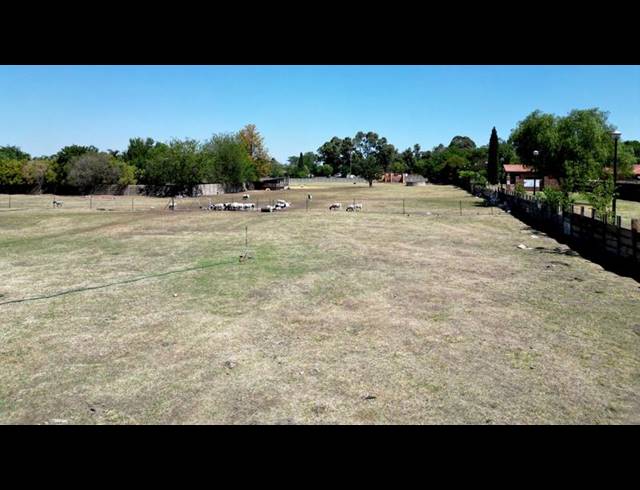 FARM FOR SALE IN EVELEIGH